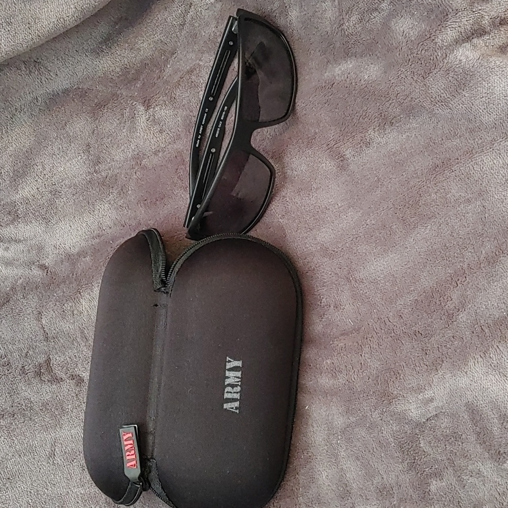 Army Namebrand Sunglasses & Case